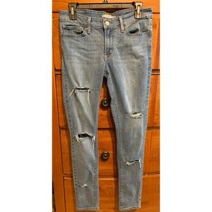 Levi’s 711 Skinny Jeans